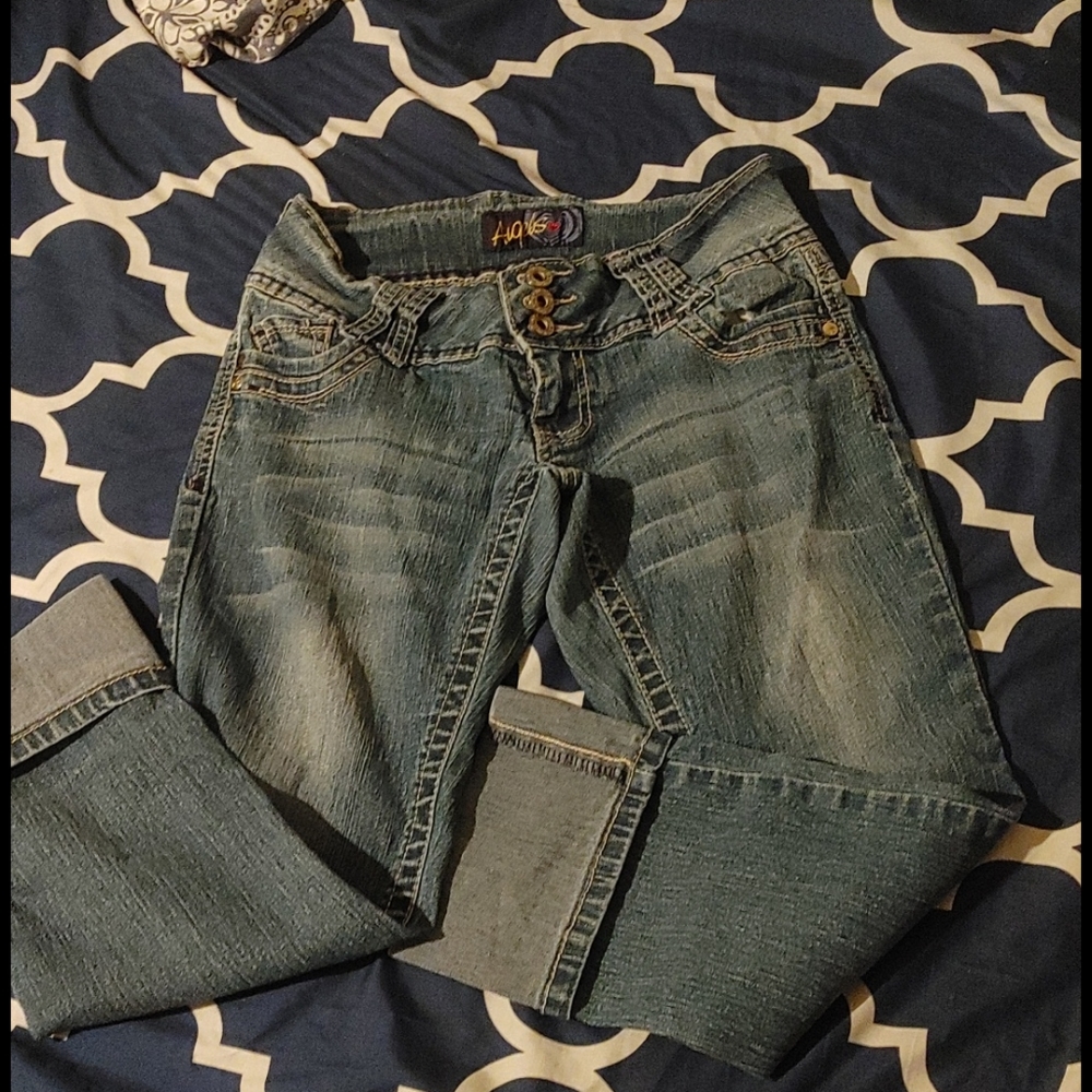 Angels Capri Low Rise Jeans